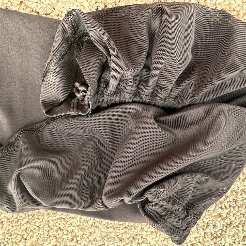 Lululemon Scrunch Sheer Calf Leggings 4 - Picture 7 of 8